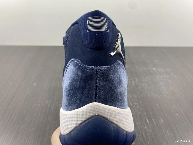 Navy AR0715-441 Jordan Velvet Air 11 Midnight WMNS 0913